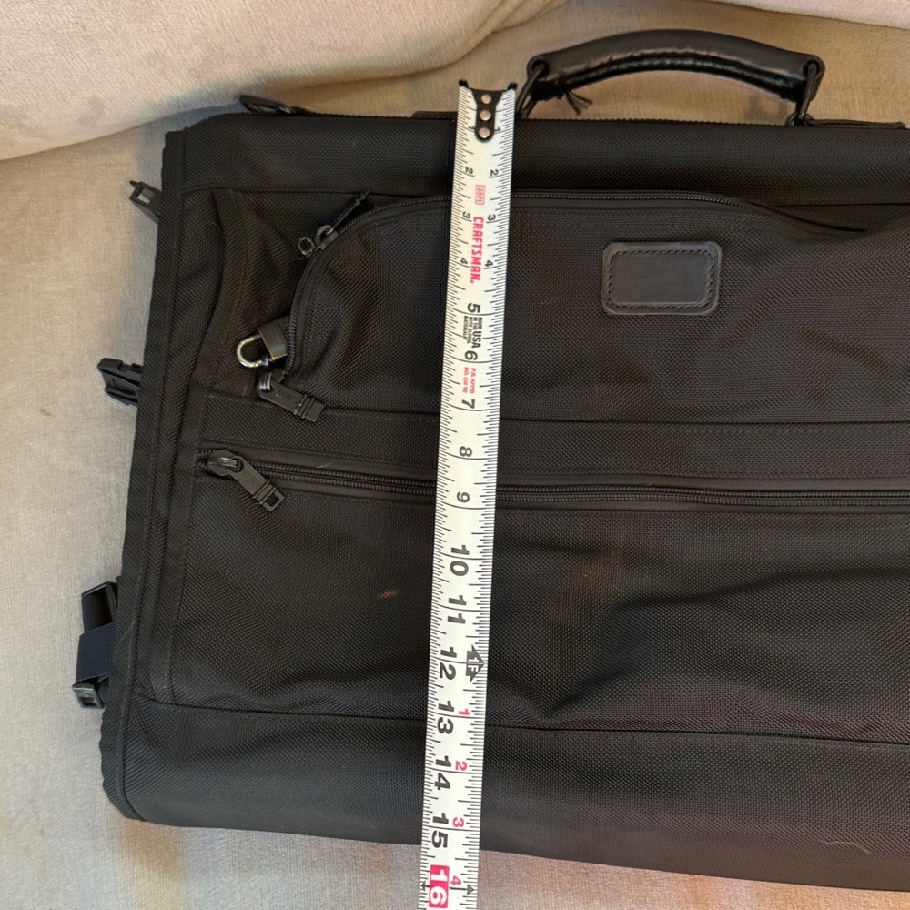 Tumi Black Luggage Travel Bag Durable Nylon - Picture 3 of 14